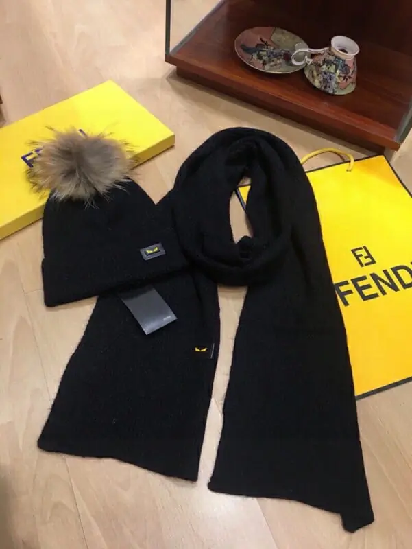 fendi hat and echapres set s_12651471